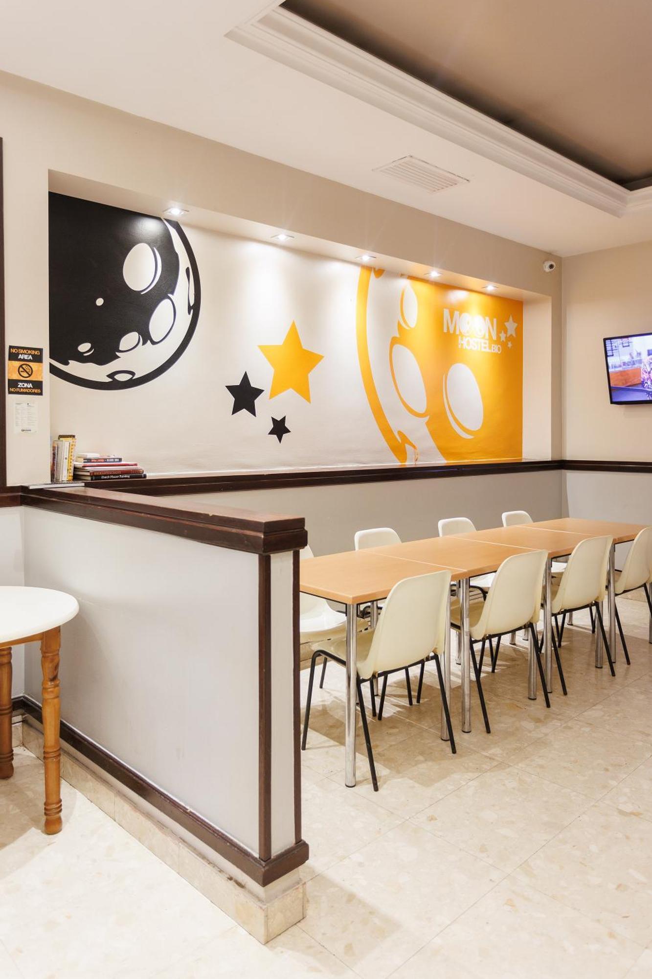 Moon Hostel Bio Bilbao Exteriér fotografie